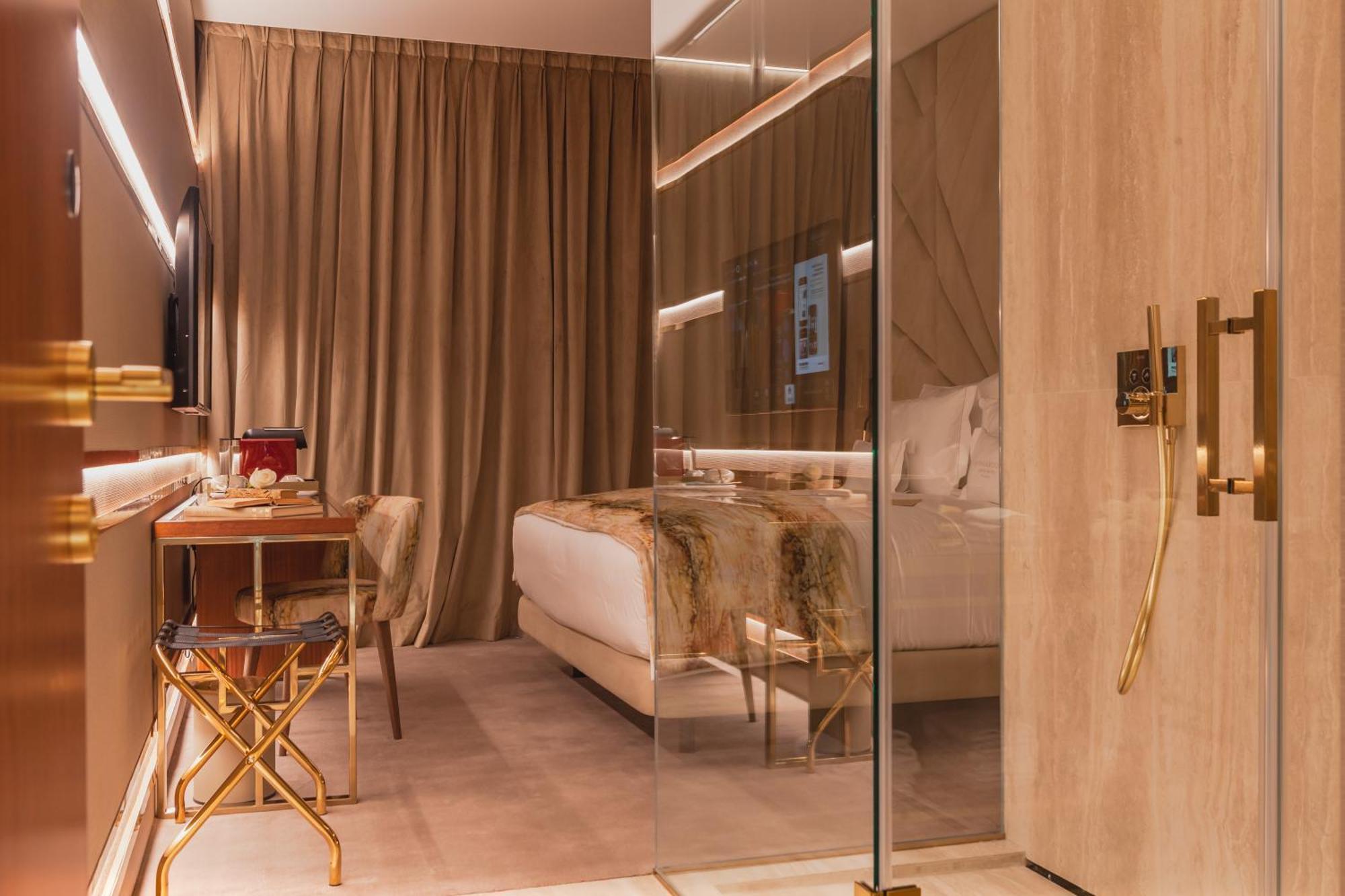 Wine&Books Lisboa Hotel Kamer foto A room at the Mandarin Oriental